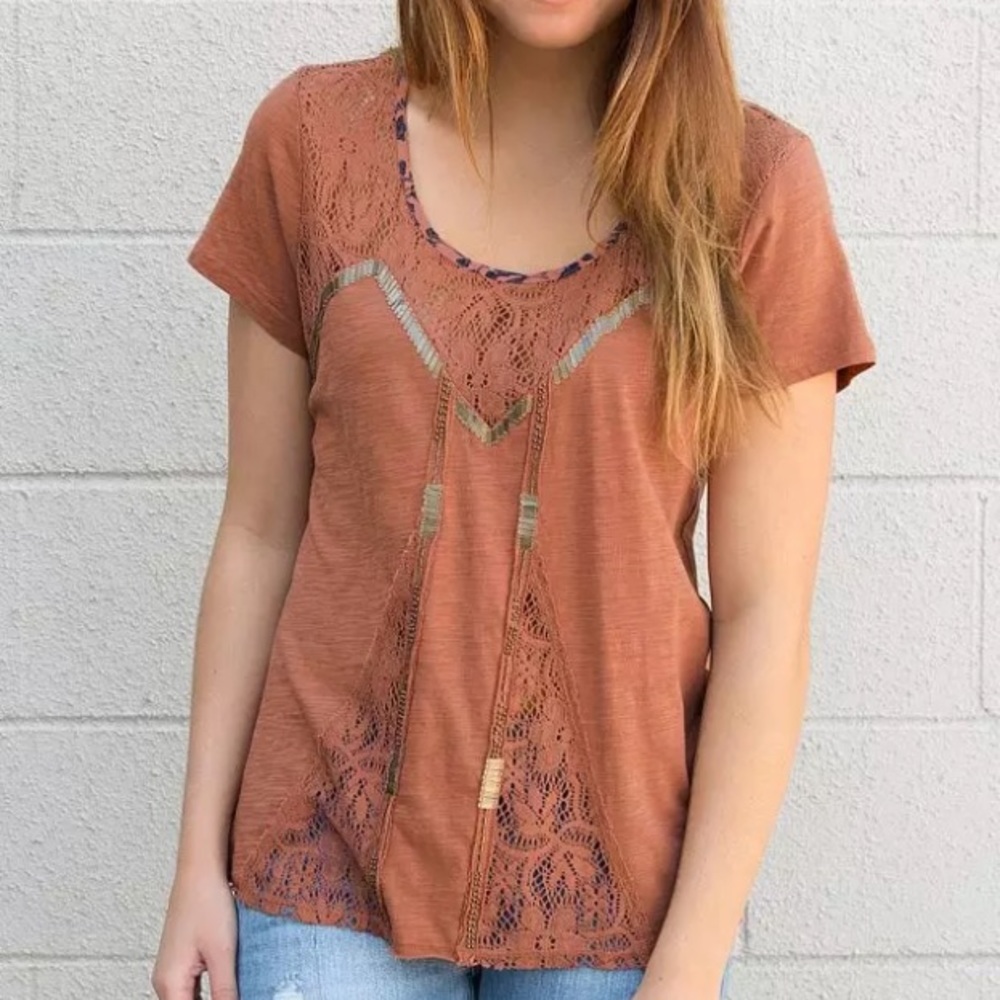 Gimmicks by BKE short sleeve top